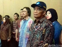Mendikbud Wacanakan Siswa Harus Hafal 3 Stanza Indonesia Raya