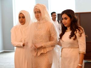 Cantiknya Fairuz A Rafiq Lepas Status Jandanya