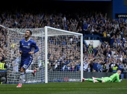 Barca Membidik Hazard, Conte: Dia Bahagia di Chelsea