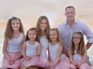 Curhat Ibu yang Dicap Malang karena Keempat Anaknya Perempuan