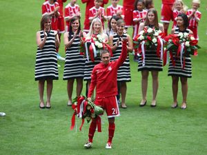 Perpisahan Emosional Philipp Lahm Perpisahan Emosional Philipp Lahm