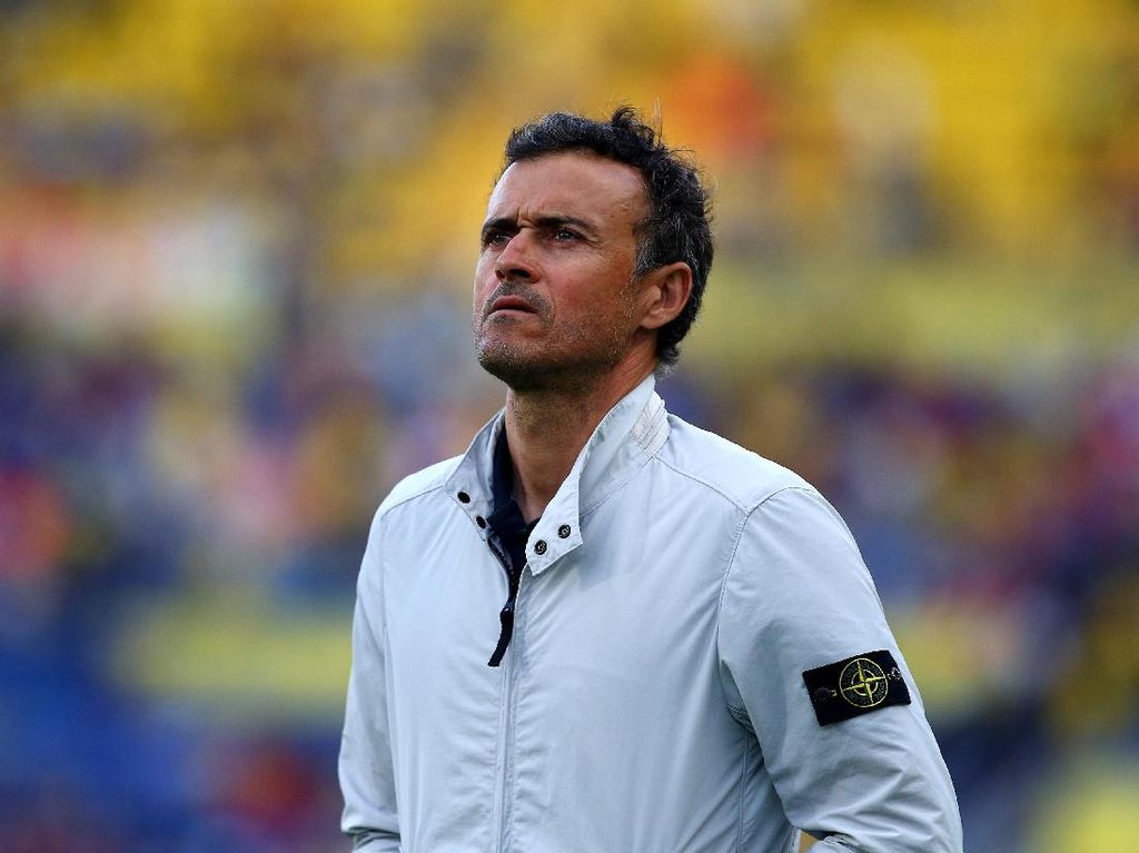 Enrique: Spanyol Bukan Barcelona Enrique: Spanyol Bukan Barcelona