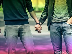 Curhat Viral Pasangan Gay yang Dilarang Boarding Bareng Anak ke Pesawat Curhat Viral Pasangan Gay yang Dilarang Boarding Bareng Anak ke Pesawat