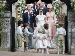 Meskipun Sama Spesial, Ini Bedanya Kue Pengantin  Pippa dan Kate Middleton