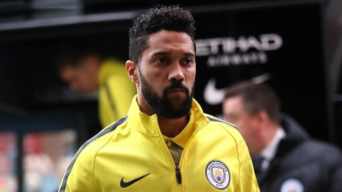 Clichy Akan Tinggalkan City di Musim Panas