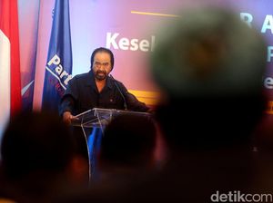 Berkali-kali Dialog, Surya Paloh Awalnya Pede Johnny Plate Tak Korupsi
