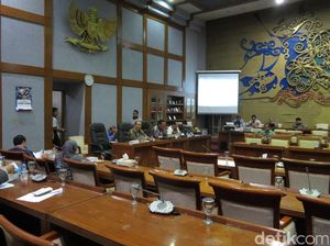 Baleg DPR Sepakati 6 RUU di Kemenkum Masuk Prolegnas Prioritas Baleg DPR Sepakati 6 RUU di Kemenkum Masuk Prolegnas Prioritas