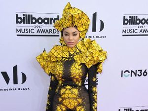 Foto: 6 Selebriti dengan Busana Terburuk di Billboard Music Awards Foto: 6 Selebriti dengan Busana Terburuk di Billboard Music Awards