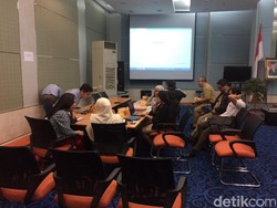 Tim Sinkronisasi Bertemu Bappeda Bahas 4 Tema Program Anies-Sandi