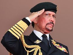 Fakta-fakta Unik Sultan Brunei: Tajir Melintir, Hobi Koleksi Mobil