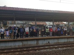 Stasiun Klender Tak Beroperasi, Belum Ada Lonjakan Penumpang