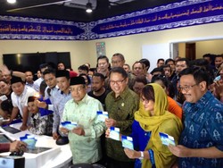 Djarot: Dalam Waktu Singkat Medsos Cuci Otak Warga