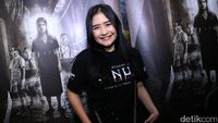 Senyum Semringah Prilly Latuconsina di Syukuran Film Danur