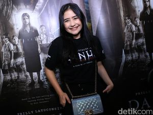 Senyum Semringah Prilly Latuconsina di Syukuran Film Danur