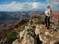 Wanita dengan Payudara Sebesar Bola Voli Ini Bikin Shock