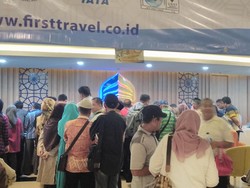 OJK Hentikan Operasional First Travel