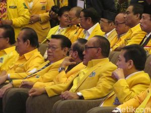 Akbar Tandjung Tak Dijemput ke Rapimnas Golkar, Panitia Minta Maaf