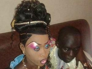 Riasan Pengantin Wanita yang Menyeramkan ini Jadi Viral Riasan Pengantin Wanita yang Menyeramkan ini Jadi Viral