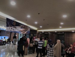 Calon Jemaah Umrah Kembali Datangi Kantor First Travel