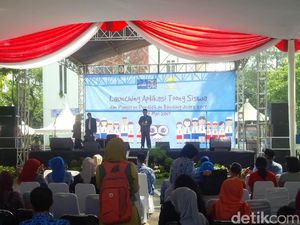 Pantau Siswa Bolos, Pemkot Bandung Luncurkan Aplikasi Toongsis