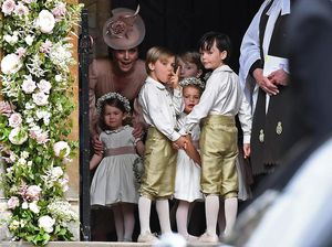 Lucu atau Tak Sopan? Pose Bocah Lelaki di Pernikahan Pippa Middleton Ini Viral Lucu atau Tak Sopan? Pose Bocah Lelaki di Pernikahan Pippa Middleton Ini Viral