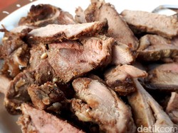 Makanan Serba Rusa di Ujung Timur Indonesia