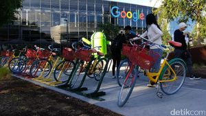 Intip Serunya Berkeliling Kantor Google Naik Sepeda
