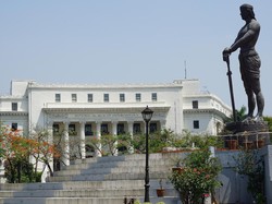 Orang Filipina Mirip Indonesia, Begini Liburannya