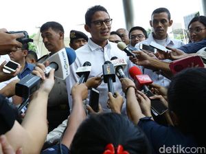 Berdayakan PKL, Sandiaga Ajak Kerja Sama dengan Pemprov