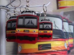 C-Corner, Tempat Cendera Mata Serba KRL