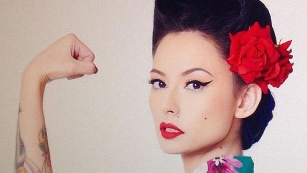 Gaya Vintage Ala Claudia Adinda