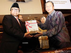 DPD Gelar Paripurna Luar Biasa