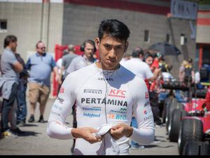 Menunggu Hasil Utak-Atik Mesin Arden di Monako