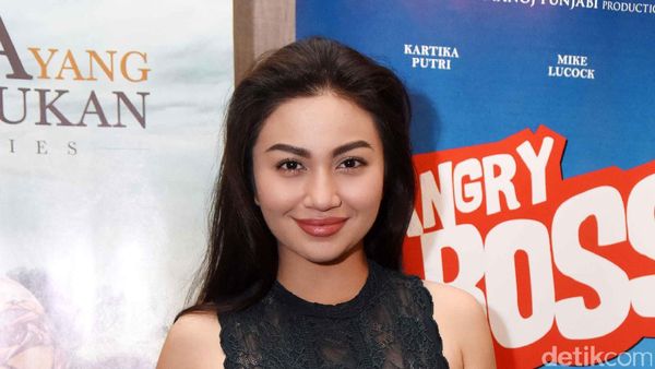 Sudah Putus, Kapan Ariel Tatum Kembali Aktif?