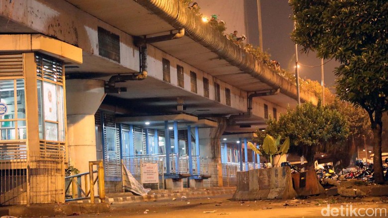 gambar lokasi kejadian bom kampung melayu