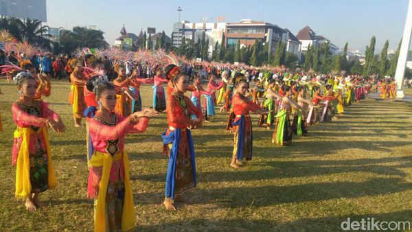 Potret Kemeriahan Karnaval Dugderan Semarang