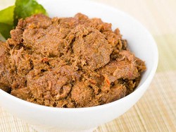 Mulai Belanja untuk Stok Rendang? Perhatikan Potongan Dagingnya Supaya Enak