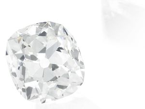 Berlian 51 Karat Ini Dilelang, Tertarik? Berlian 51 Karat Ini Dilelang, Tertarik?