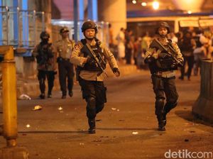 Malam Teror di Kampung Melayu Malam Teror di Kampung Melayu