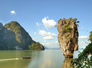 James Bond Island, Pulau Thailand yang Dipopulerkan Mendiang Roger Moore