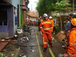 Sembilan Rumah Kontrakan di Dago Habis Terbakar