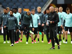 Ajax Pede dengan Gayanya Sendiri untuk Kalahkan MU