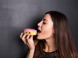 Makan Apapun Bisa Turun Berat Badan, Begini Caranya