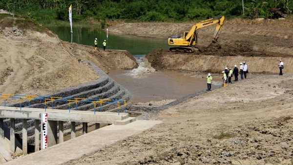 Penampakan Terkini Pembangunan Bendungan Kuningan