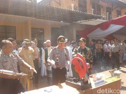 Polisi Musnahkan Ribuan Miras dan Narkoba Senilai Rp 500 Juta