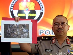 Kasus Saracen, Asma Dewi Ditangkap di Rumah Seorang Polisi Kasus Saracen, Asma Dewi Ditangkap di Rumah Seorang Polisi
