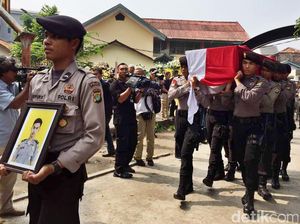 Jenazah Bripda Imam Korban Bom Kampung Melayu Dibawa ke Klaten