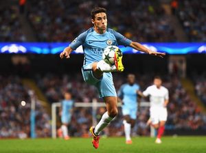 Sevilla Bawa Pulang Jesus Navas