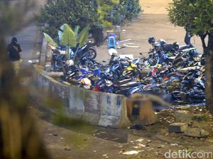 Jokowi Perintahkan Kapolri Usut Bom Kampung Melayu Sampai ke Akar