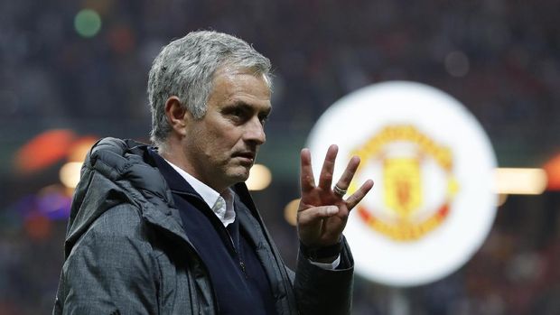 Sekalipun Jalani Musim Tersulitnya, Mourinho Tetap Bikin Rekor